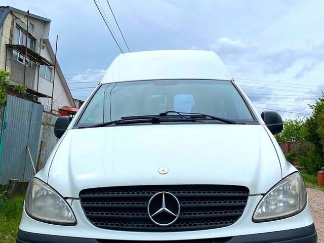Белый Мерседес Вито, объемом двигателя 2.1 л и пробегом 500 тыс. км за 5900 $, фото 1 на Automoto.ua