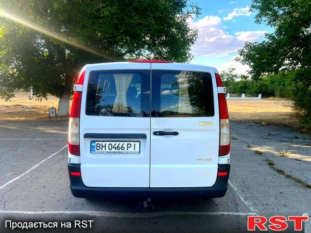 Мерседес Вито 2006 в Одессе на Automoto.ua Белый Мерседес Вито, объемом двигателя 2.1 л и пробегом 330 тыс. км за 8500 $, фото 3 на Automoto.ua