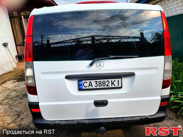 Білий Мерседес Віто, об'ємом двигуна 2.1 л та пробігом 250 тис. км за 8000 $, фото 5 на Automoto.ua