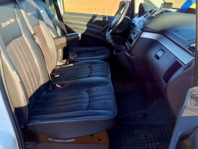 Белый Мерседес Вито, объемом двигателя 2.1 л и пробегом 220 тыс. км за 12500 $, фото 4 на Automoto.ua