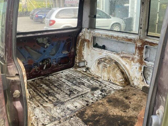 Бежевый Мерседес Вито, объемом двигателя 2.3 л и пробегом 3 тыс. км за 1600 $, фото 6 на Automoto.ua