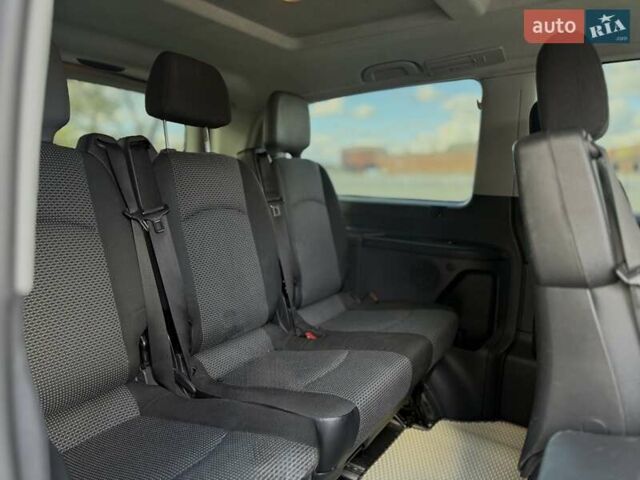 Бежевый Мерседес Вито, объемом двигателя 2.15 л и пробегом 379 тыс. км за 9999 $, фото 33 на Automoto.ua