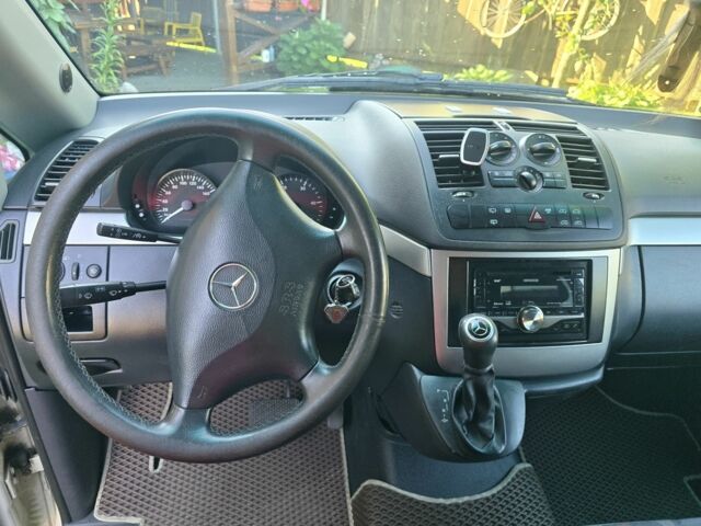 Бежевый Мерседес Вито, объемом двигателя 2.1 л и пробегом 445 тыс. км за 13000 $, фото 6 на Automoto.ua