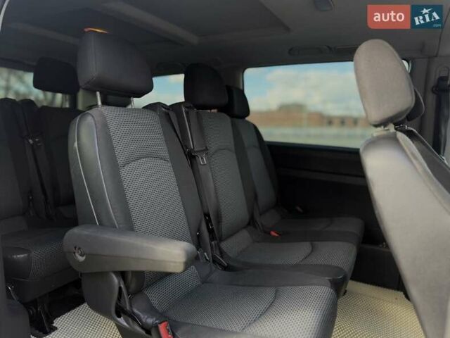 Бежевый Мерседес Вито, объемом двигателя 2.15 л и пробегом 379 тыс. км за 9999 $, фото 34 на Automoto.ua