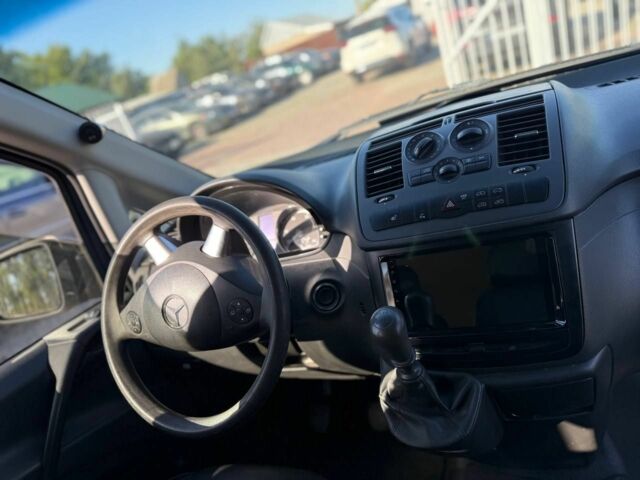 Бежевый Мерседес Вито, объемом двигателя 0 л и пробегом 275 тыс. км за 12001 $, фото 4 на Automoto.ua