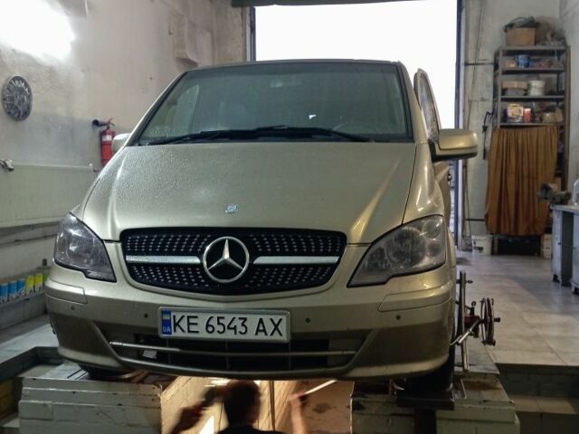 Бежевый Мерседес Вито, объемом двигателя 0 л и пробегом 275 тыс. км за 12001 $, фото 2 на Automoto.ua