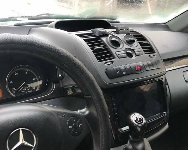 Бежевый Мерседес Вито, объемом двигателя 2.14 л и пробегом 349 тыс. км за 14600 $, фото 1 на Automoto.ua