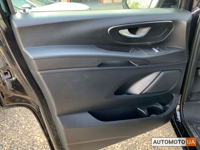 Черный Мерседес Вито, объемом двигателя 2 л и пробегом 57 тыс. км за 30700 $, фото 6 на Automoto.ua