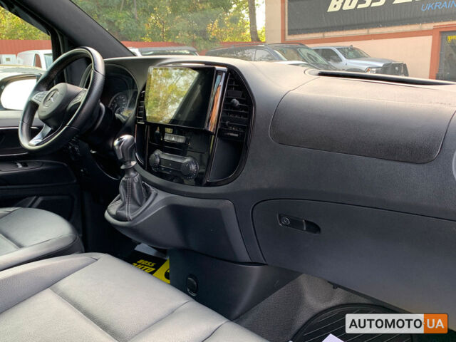 Черный Мерседес Вито, объемом двигателя 2 л и пробегом 57 тыс. км за 30700 $, фото 23 на Automoto.ua