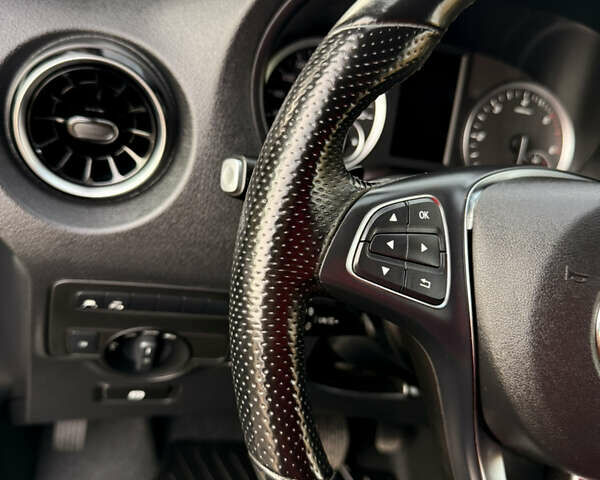 Черный Мерседес Вито, объемом двигателя 2 л и пробегом 217 тыс. км за 28000 $, фото 20 на Automoto.ua