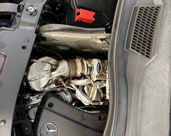 Черный Мерседес Вито, объемом двигателя 2 л и пробегом 217 тыс. км за 28000 $, фото 40 на Automoto.ua