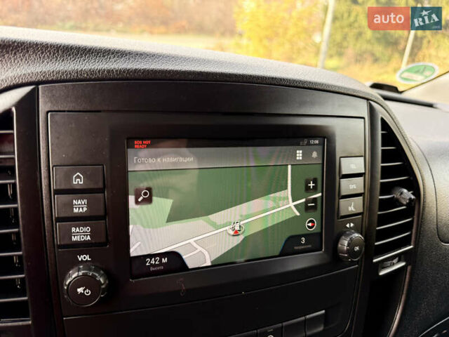 Черный Мерседес Вито, объемом двигателя 2 л и пробегом 217 тыс. км за 28000 $, фото 25 на Automoto.ua