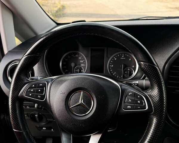 Черный Мерседес Вито, объемом двигателя 2 л и пробегом 217 тыс. км за 28000 $, фото 18 на Automoto.ua