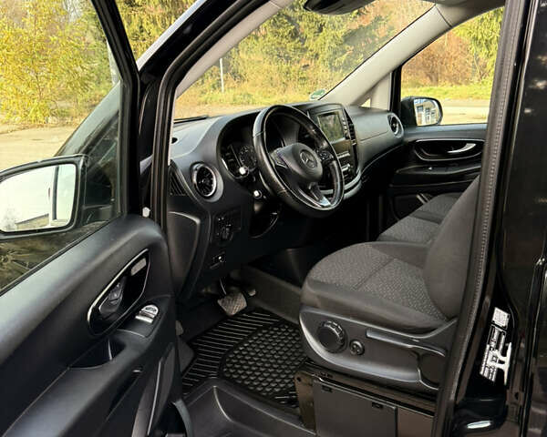 Черный Мерседес Вито, объемом двигателя 2 л и пробегом 217 тыс. км за 28000 $, фото 12 на Automoto.ua