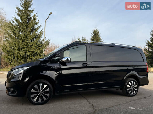 Черный Мерседес Вито, объемом двигателя 2 л и пробегом 217 тыс. км за 28000 $, фото 63 на Automoto.ua