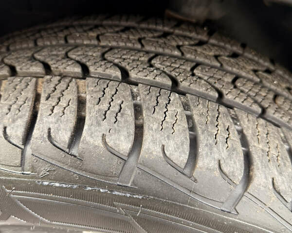 Черный Мерседес Вито, объемом двигателя 2 л и пробегом 217 тыс. км за 28000 $, фото 29 на Automoto.ua