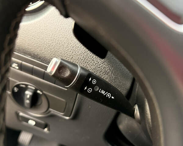 Черный Мерседес Вито, объемом двигателя 2 л и пробегом 217 тыс. км за 28000 $, фото 21 на Automoto.ua