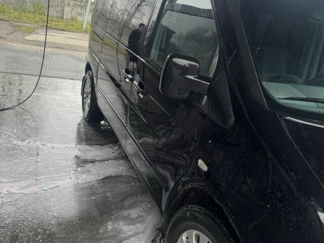 Черный Мерседес Вито, объемом двигателя 2.1 л и пробегом 515 тыс. км за 5250 $, фото 4 на Automoto.ua