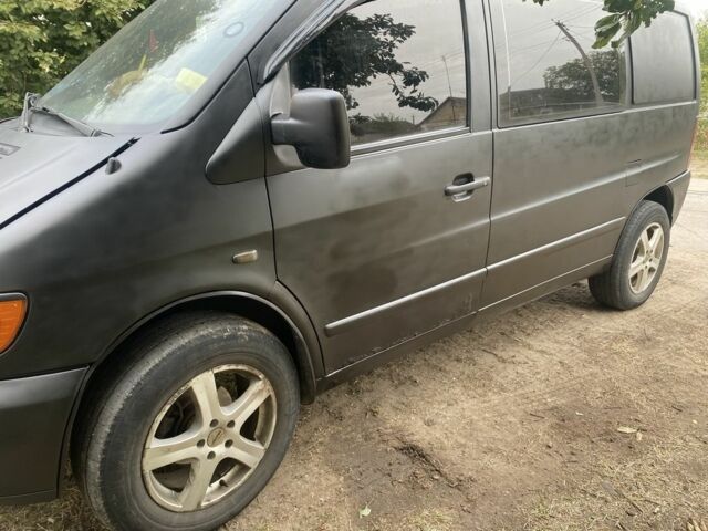 Мерседес Вито 2000 в Вольнянске на Automoto.ua Черный Мерседес Вито, объемом двигателя 2.3 л и пробегом 1000 тыс. км за 2600 $, фото 2 на Automoto.ua