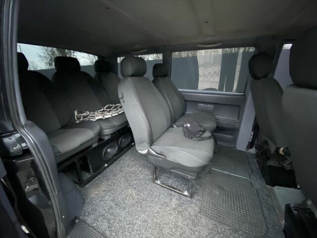 Черный Мерседес Вито, объемом двигателя 2.2 л и пробегом 200 тыс. км за 4300 $, фото 8 на Automoto.ua