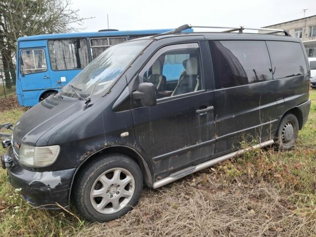 Черный Мерседес Вито, объемом двигателя 2.1 л и пробегом 420 тыс. км за 2500 $, фото 5 на Automoto.ua