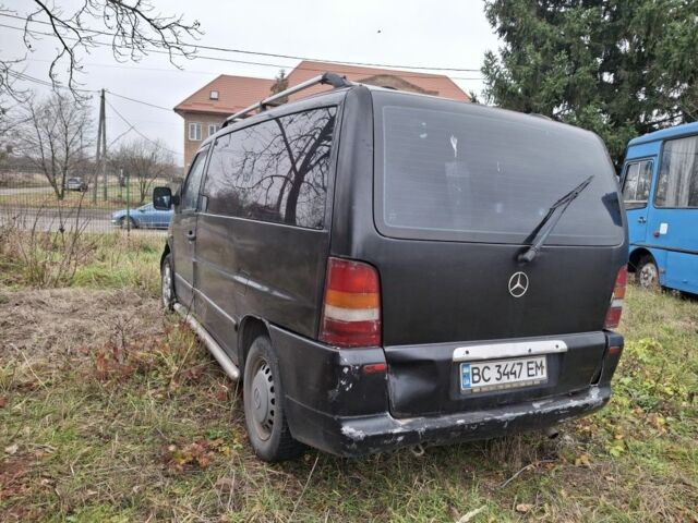 Черный Мерседес Вито, объемом двигателя 2.1 л и пробегом 420 тыс. км за 2500 $, фото 6 на Automoto.ua