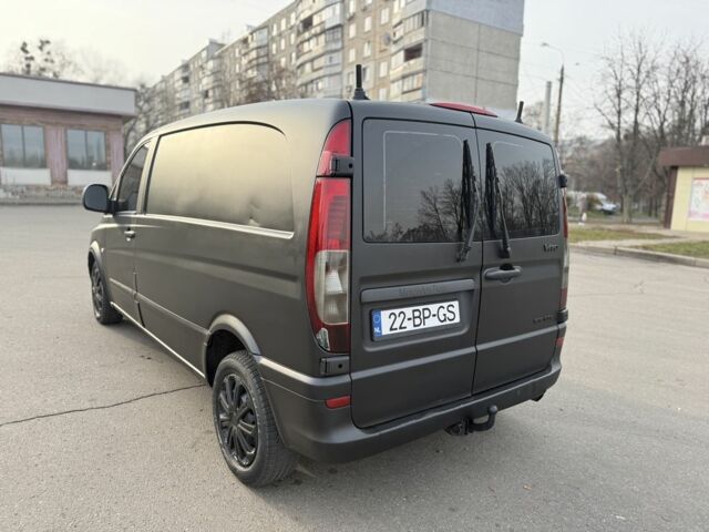 Чорний Мерседес Віто, об'ємом двигуна 2.2 л та пробігом 258 тис. км за 3500 $, фото 5 на Automoto.ua