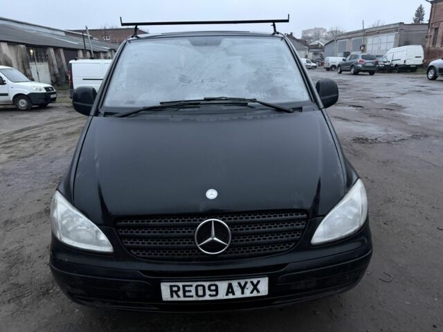 Черный Мерседес Вито, объемом двигателя 2.2 л и пробегом 216 тыс. км за 3500 $, фото 2 на Automoto.ua