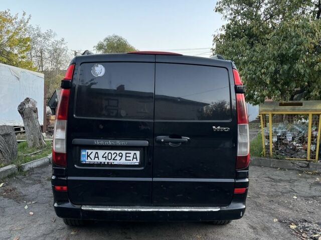 Черный Мерседес Вито, объемом двигателя 2.1 л и пробегом 298 тыс. км за 7000 $, фото 5 на Automoto.ua