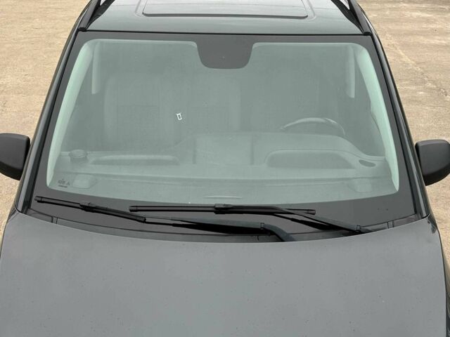 Черный Мерседес Вито, объемом двигателя 1.6 л и пробегом 111 тыс. км за 15000 $, фото 13 на Automoto.ua