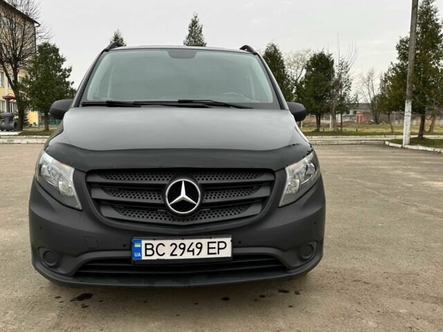 Черный Мерседес Вито, объемом двигателя 1.6 л и пробегом 111 тыс. км за 15000 $, фото 8 на Automoto.ua