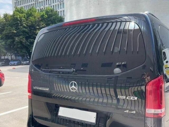 Черный Мерседес Вито, объемом двигателя 0 л и пробегом 149 тыс. км за 25500 $, фото 4 на Automoto.ua