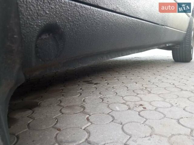 Чорний Мерседес Віто, об'ємом двигуна 2.3 л та пробігом 500 тис. км за 5200 $, фото 12 на Automoto.ua