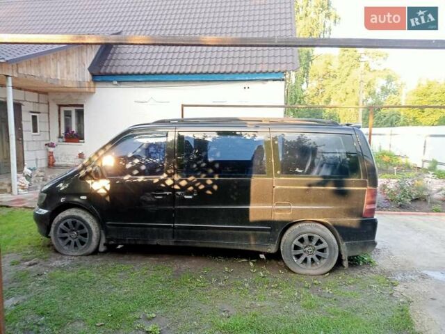 Черный Мерседес Вито, объемом двигателя 2.79 л и пробегом 240 тыс. км за 4500 $, фото 3 на Automoto.ua