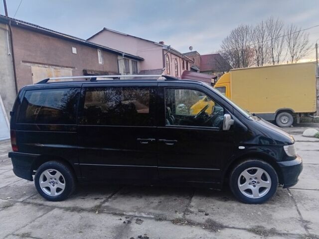 Черный Мерседес Вито, объемом двигателя 2.2 л и пробегом 360 тыс. км за 4300 $, фото 4 на Automoto.ua