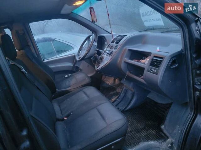 Чорний Мерседес Віто, об'ємом двигуна 2.15 л та пробігом 328 тис. км за 4800 $, фото 14 на Automoto.ua