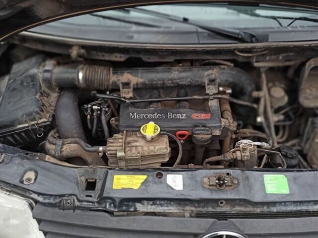 Чорний Мерседес Віто, об'ємом двигуна 2.2 л та пробігом 400 тис. км за 2950 $, фото 5 на Automoto.ua
