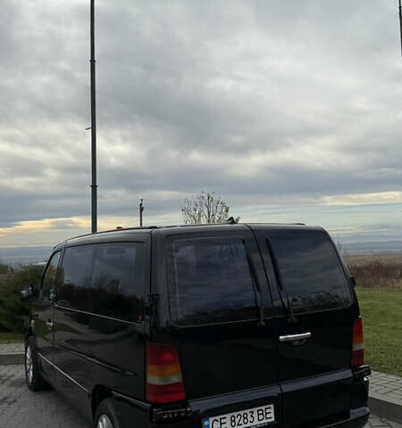 Черный Мерседес Вито, объемом двигателя 2.2 л и пробегом 430 тыс. км за 4500 $, фото 3 на Automoto.ua