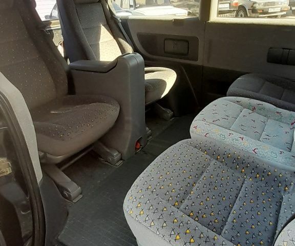 Чорний Мерседес Віто, об'ємом двигуна 0 л та пробігом 524 тис. км за 6265 $, фото 5 на Automoto.ua