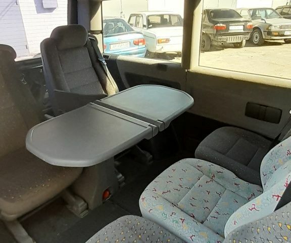 Чорний Мерседес Віто, об'ємом двигуна 0 л та пробігом 524 тис. км за 6265 $, фото 3 на Automoto.ua