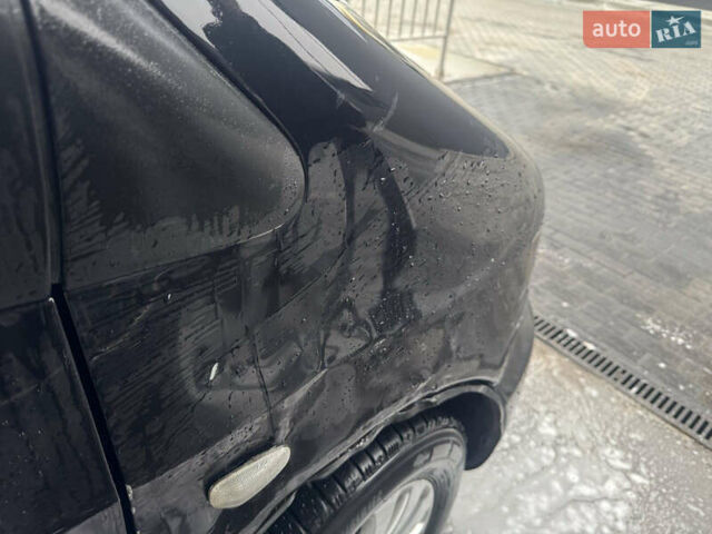 Черный Мерседес Вито, объемом двигателя 2.15 л и пробегом 515 тыс. км за 5250 $, фото 6 на Automoto.ua