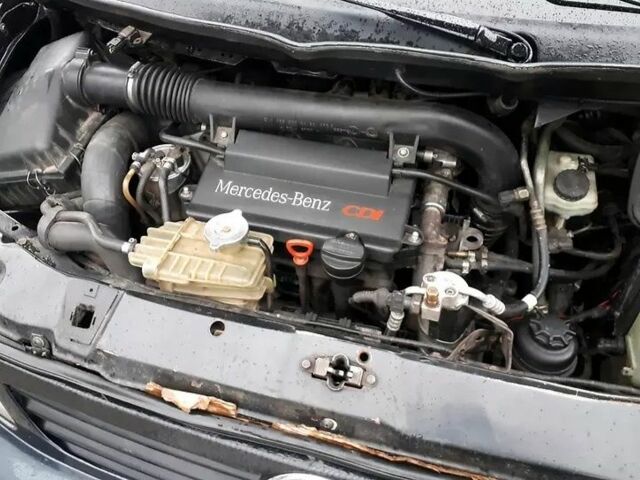 Черный Мерседес Вито, объемом двигателя 2.1 л и пробегом 287 тыс. км за 2800 $, фото 6 на Automoto.ua