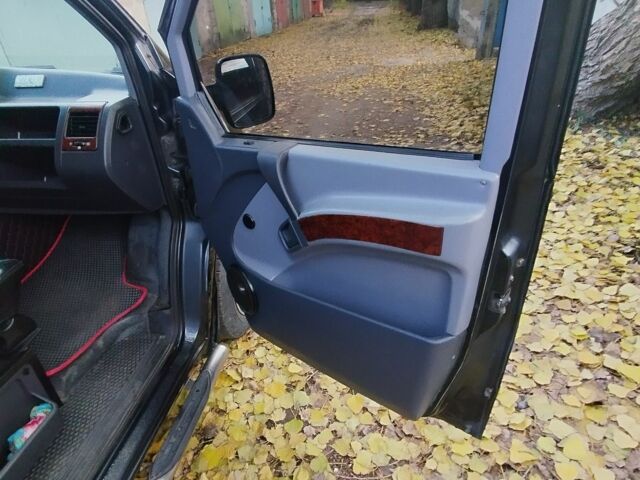 Чорний Мерседес Віто, об'ємом двигуна 2.1 л та пробігом 480 тис. км за 6700 $, фото 10 на Automoto.ua