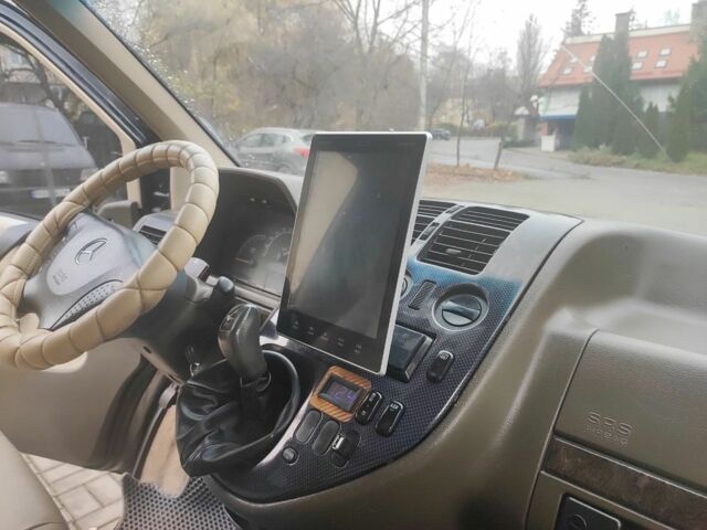 Черный Мерседес Вито, объемом двигателя 2.2 л и пробегом 340 тыс. км за 5100 $, фото 8 на Automoto.ua