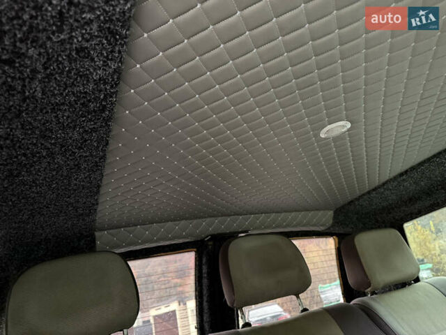 Черный Мерседес Вито, объемом двигателя 2.2 л и пробегом 370 тыс. км за 4699 $, фото 59 на Automoto.ua