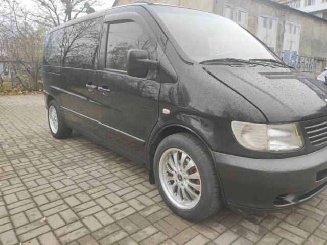 Черный Мерседес Вито, объемом двигателя 2.2 л и пробегом 340 тыс. км за 5100 $, фото 3 на Automoto.ua