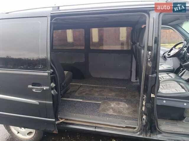 Черный Мерседес Вито, объемом двигателя 2.15 л и пробегом 520 тыс. км за 4950 $, фото 8 на Automoto.ua