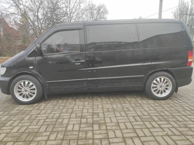 Черный Мерседес Вито, объемом двигателя 2.2 л и пробегом 340 тыс. км за 5100 $, фото 2 на Automoto.ua