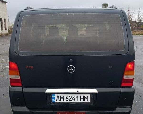 Черный Мерседес Вито, объемом двигателя 2.15 л и пробегом 520 тыс. км за 4950 $, фото 3 на Automoto.ua