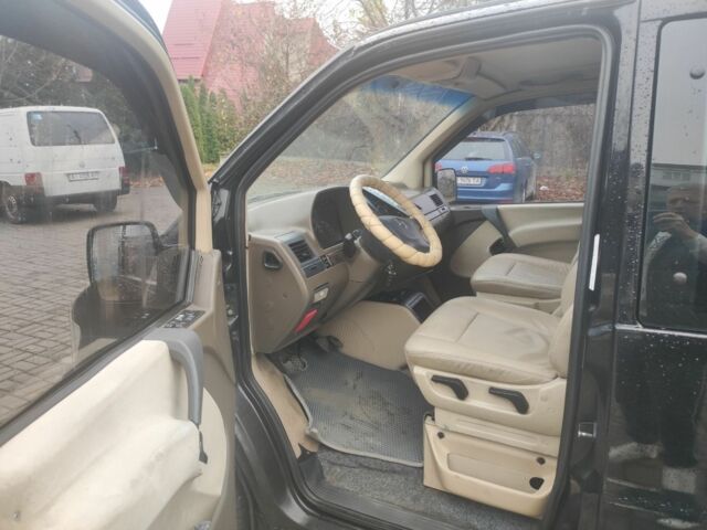 Черный Мерседес Вито, объемом двигателя 2.2 л и пробегом 340 тыс. км за 5100 $, фото 11 на Automoto.ua